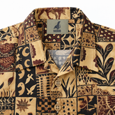 KALVERO Timeless Echoes: collar and centered neck label.